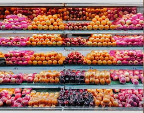 社交媒體重塑商業生態 無脊椎動物視角下的電商與消費市場變革